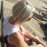 Candid nip slips Anonymous - Braless - 0033392129372.jpg
