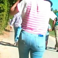 Candid Latina babe with a nice ass and vpl in tight jeans 68274959.jpg