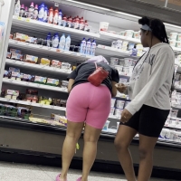 Ebony milf ass