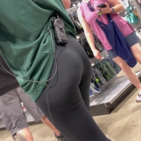 Pretty candid Dicks employee Amber with a nice ass in tight leggings DicksAmber.MOV-2022-11-05-07h16m38s057.jpg