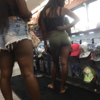 Candid ebony girls in shorts tumblr_pbmkri0g2E1tj3u62o2_1280.jpg