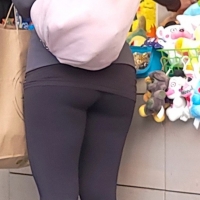 Bunch of sexy candid girls and milfs out in public in tight leggings sbdca331 - Candid creepshots front and back 005 - 000820210414-185037-0_0008.jpg