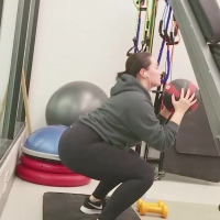 Big booty girl working out her ass