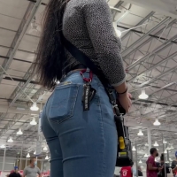costcobabe.mp4-2022-11-09-15h28m00s970.jpg