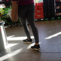 Nice ass checking out in leggings at a grocery store Ass in leggings grocery shopping