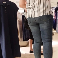 Thick girl shopping in tight jeans with a decent ass Thick girl in jeans shopping