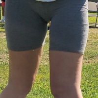 Sexy candid Mexican girl with a hot V shaped view of her pussy in grey shorts CandidsLover - Sexy light skinned mexican -candid gray leggings front 1 of2 - 0029543.jpg