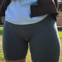 Sexy candid Mexican girl with a hot V shaped view of her pussy in grey shorts CandidsLover - Sexy light skinned mexican -candid gray leggings front2 of2 - 001814.jpg