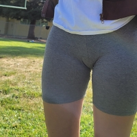 Sexy candid Mexican girl with a hot V shaped view of her pussy in grey shorts CandidsLover - Sexy light skinned mexican -candid gray leggings front2 of2 - 00150011.jpg