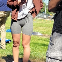Sexy candid Mexican girl with a hot V shaped view of her pussy in grey shorts CandidsLover - Sexy light skinned mexican -candid gray leggings front2 of2 - 00310100.jpg