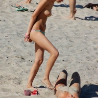Hot candid babes topless and nude at the beach mexy99 - Nudism, Beach, Party 43 - 0054nudism-beach-party-82114827.jpg