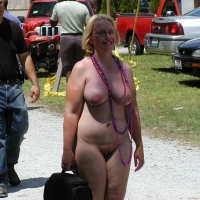 Public sex, public nudity and flashing babes outside Viewer2 - Public Exposure 11 - 00732026546053.jpg
