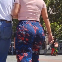 Flared booty