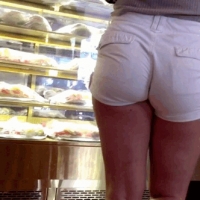 Candid gif images tumblr_ow6e4ilj271vvd63po1_400.gif