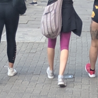 Sexy candid girls out in shorts London street candid short shorts_6C81537.jpg