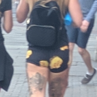 Sexy candid girls out in shorts London street candid short shorts_978A87F.jpg