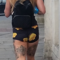 Sexy candid girls out in shorts London street candid short shorts_A83CF74.jpg