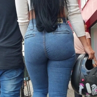 Sexy Latina ass