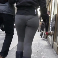 Candid sexy girl in leggings with panties too small for her ass seriousvpl.mp4-2022-11-19-07h33m40s628.jpg