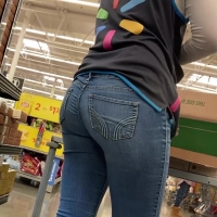 Candid nerdy Asian Walmart employee with a nice ass in tight jeans asianwalmart.mp4-2022-11-19-11h01m36s217.jpg