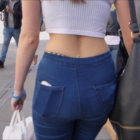 Skinny curvy babe in jeans