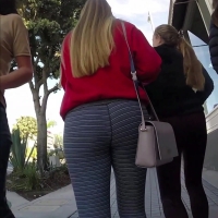 Candid blonde with a decent ass in tight grey striped leggings Pillow.mp4-2022-11-21-16h30m50s323.jpg