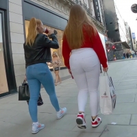 PAWG in white jeans