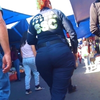 Big booty policia