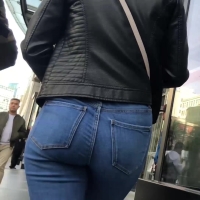Candid blonde girl with a nice ass in tight jeans blondejeans2.mp4-2022-11-24-10h10m22s157.jpg