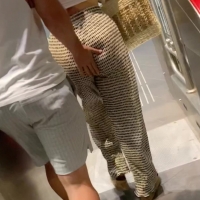 Candid girl gets her ass grabbed