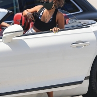Collection of paparazzi pictures of Vanessa Hudgens sexy in public 24.jpg