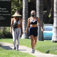 Collection of paparazzi pictures of Vanessa Hudgens sexy in public 04.jpg
