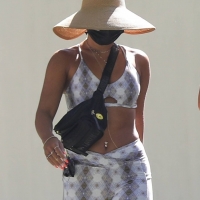 Collection of paparazzi pictures of Vanessa Hudgens sexy in public 15.jpg