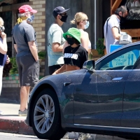 Collection of paparazzi pictures of Vanessa Hudgens sexy in public 16.jpg
