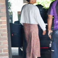 Collection of paparazzi pictures of Vanessa Hudgens sexy in public 01.jpg