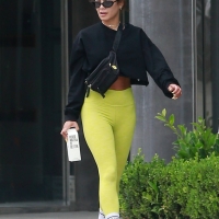 Collection of paparazzi pictures of Vanessa Hudgens sexy in public 01.jpg