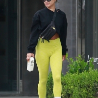 Collection of paparazzi pictures of Vanessa Hudgens sexy in public 27.jpg
