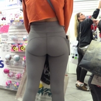 Sexy grey leggings ass