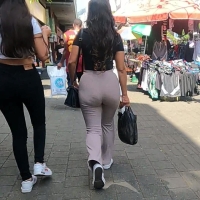 Big booty hottie