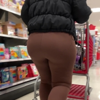 Jiggly Latina milf