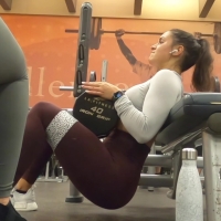 Two hot candid girls in leggings with sexy asses working out and doing squats (part 2) My Movie-2022-12-10-12h37m24s930.jpg