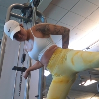 Another sexy candid gym babe in yellow leggings working out her body My Movie-2022-12-12-17h52m06s288.jpg