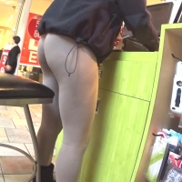Cell phone kiosk booty