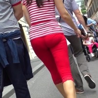 Red leggings booty