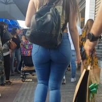 Phat jeans booty