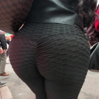 Hot candid ebony babe in black leggings with a huge round ass C&G230.mp4-2022-12-18-12h27m22s906.jpg
