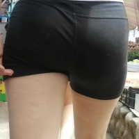 Candid babe with a nice ass in spandex shorts ccc26.mp4-2021-12-19-18h10m11s660.jpg