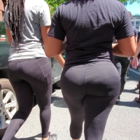 Sexy candid big booty ebony girl with a bubble in tight leggings and her friend with vpl BLMProtest15.mp4-2022-12-19-17h41m44s720.jpg