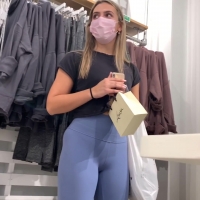 Smoking hot candid blonde babe with a great ass and camel toe in baby blue leggings Light blue Leggings.mov-2021-12-19-19h10m21s453.jpg