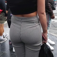 Hot candid blonde girl with a sexy ass and vtl in tight hypnotizing pants Chkblnd.mp4-2022-12-20-12h15m25s618.jpg